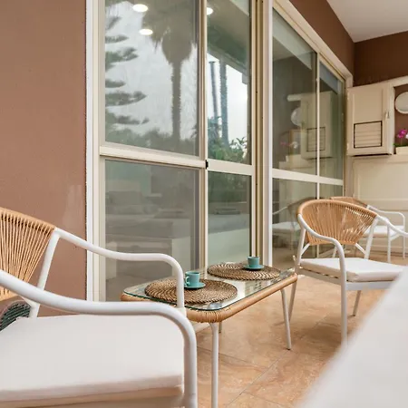 Bellini House شقة تْشيفالو